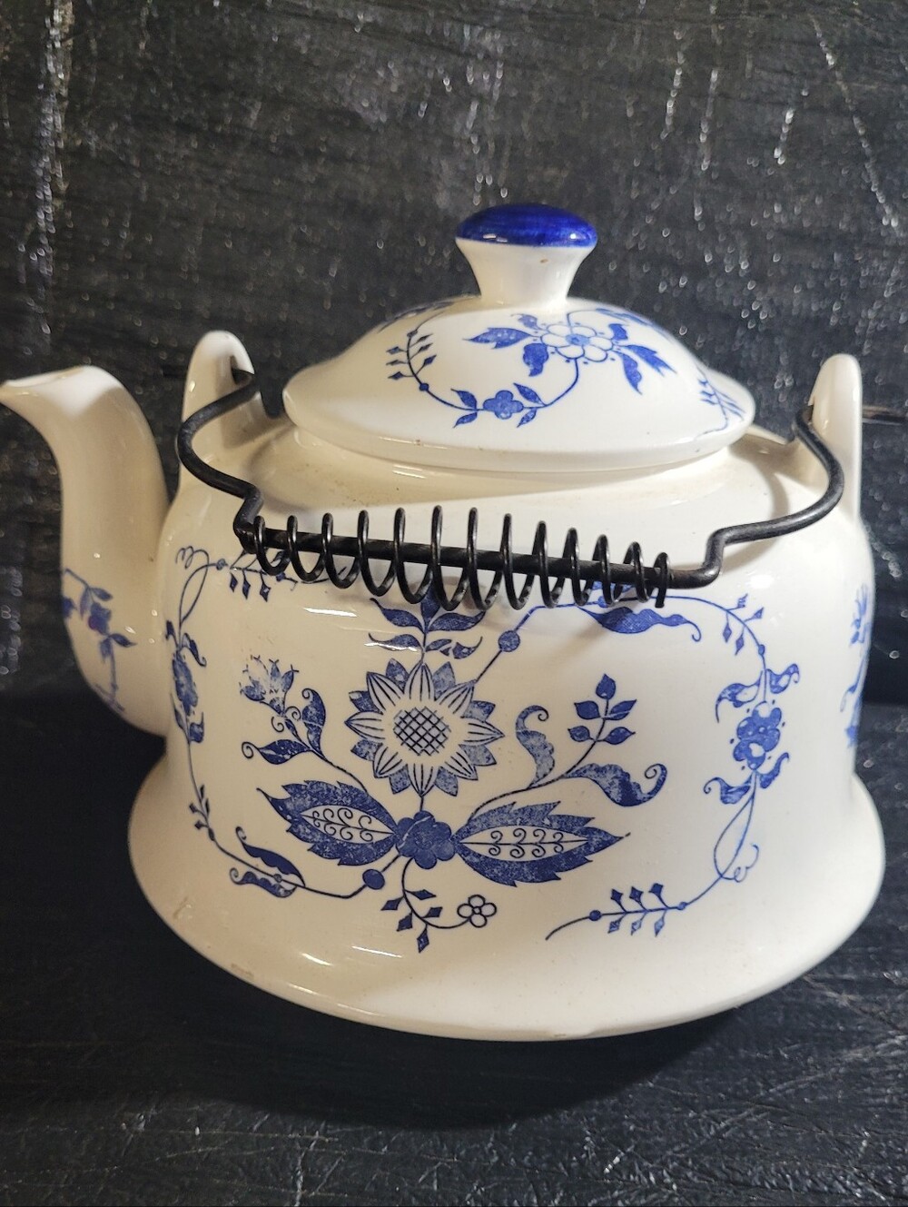 Blue and White Floral Porcelain Enamelware Style With Wire Handle Teapot (113)